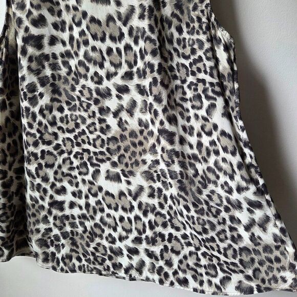 EUC DANIEL RAINN ANIMAL PRINT V NECK TANK TOP SIZE LARGE - Picture 3 of 13